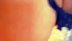 esta senora parece de 18 que hermosa vagina se pone para que la masturbe