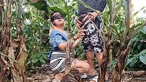 Pinay asian teen 18+ fucks in public near the road