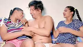 Quer ver duas garotas compartilhando meu pau?