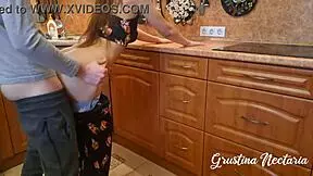 yo, gf’s food blogging sucks but her kitchen banging rocks!