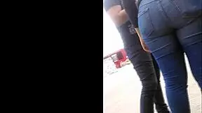 i spotted a culona in tight jeans on the street, her big candid ass hidden but so tempting 😍