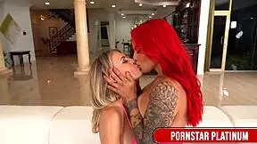 Hey, watch TS babe Foxxy fill blonde Gigi Dior tight