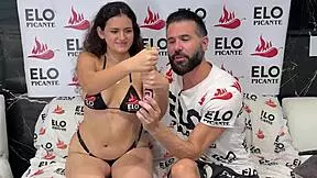 سيلفي أبو تتحدى بصدرها الكبير في مقابلة كاستينغ كولومبي