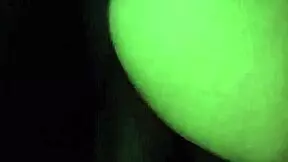 यंग लड़की बड़े काले लंड को प्यार करती है 😍