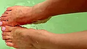 beautiful white whore sneaks in for wild homemade sex