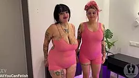 i love her huge boobs jumping and ass shaking in lingerie