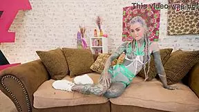 Heb Je Ooit Een Dreadlocks Hippie Pornster Slordig Geblazen En Anaal Gereden Op Een Monster Lul?