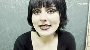 hey, wanna fuck my pink pussy like horny goth mavis dracula and cum on my feet?