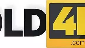 Old man surprises young blonde with spontaneous sex 💦