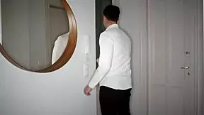 little tourist wants to try 3 spanish portstitutes