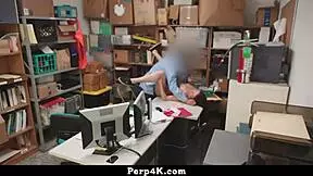 lp officer catches suspect naiomi mae confessing