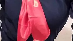 cachonda shows her small tits to amateurs 😏