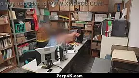 lp officer catches suspect naiomi mae confessing