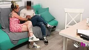 Im lady medusa and im going to fuck my tutor with this body who can resist