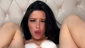 Horny british slut solo�toy play