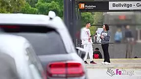 Verleiden Van Jonge Lily Morena Op Straat, Deze Slet Is Verliefd Op Harde Kerels