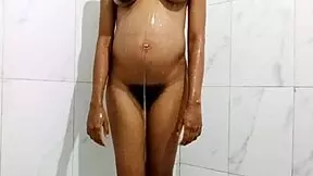 Amazing Pissing While Bathing, Who Can Fuck Me?