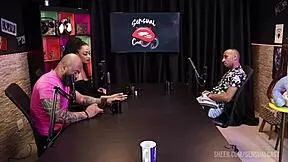 Negra Safada Faz BOQUETE no Pau do Negão in Wild Group Action - Negro Top Delícia.