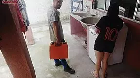 Brazilian Housewife Pays Washing Machine Technician with Her Big Ass While Husband Is Away