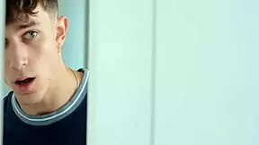 Stucked Stepsister Myra Moans Parker Ambrose