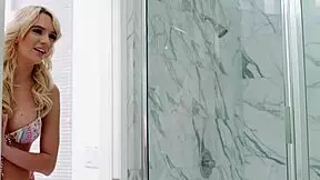 My stepsister's girlfriend is so hot!