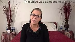 desperate amateurs crimson pearl, savanna kate, and lexi explore bedroom adventures