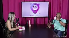 MILF-handjobs i Bora Cast med Bruna Carlos - Del 1