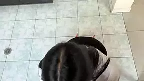 Novice real estate advisor accepts to close the deal with her client in the house