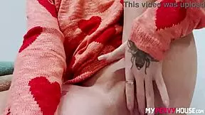 luna legend explores her alternative options with blonde amateurs in reality