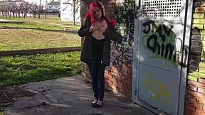 watch me squirt in the public park while masturbating.