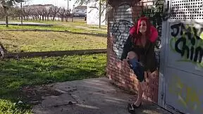 watch me squirt in the public park while masturbating.