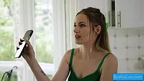 Scarlett Sage seduces Codey Steele with her pussy