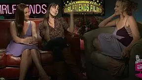 Julia Ann Talks Movies And Shares Scenes With Teen Girl