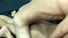 ¡Follo a mi hermanastra y ordeño sus grandes tetas, increíble!