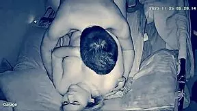 Espié A Mi Hermanastra Metiéndose Un Dildo, Estaba Muy Caliente Y Me Dio Su Coño Montada En La Polla Completo En Sheer