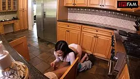 slutty stepdaughter sucks off stuck stepdad