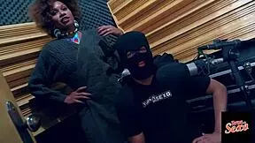 giovanna bombom gives a fucking lesson to the lucky guy with blowjob test and pussy summary