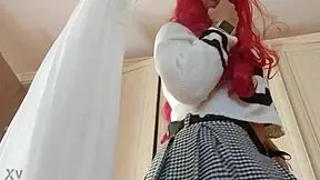 upskirt i pull up mini skirt! 😏