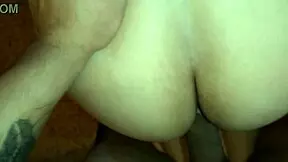 husband's out, so i grabbed the sexy housewife with big ass 😏