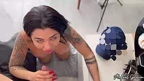 Soquei e Gozei na Buceta Lisinha da Morena Safada Drii Cordeiro sem Camisinha