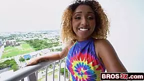 tiny newbie gets stretched by gigantic white monster on first shoot