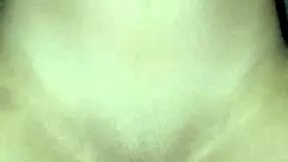 Vagabunda sitting and cumming on the dick in cuckold action