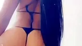 mon ex-petite 18+ amie a un corps parfait et des seins incroyables