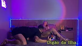 tattooed hottie sucking and oiling in doggystyle flashing session