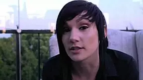 blonde teen masturbates in heels and lingerie