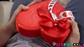 Elsa Jean In Valentine Fuck With Petite 18+ Riding