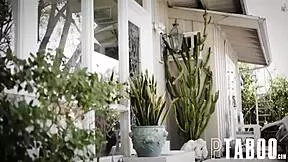 I immortalized keira croft's blowjob with jessy jones in pov