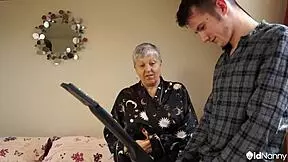 Granny Savana Fucked with Really Hard Stick in Quickie 1on1 Session - AgedLove