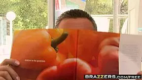 teens jessie andrews lexi belle suck keiran lee's big cock rough