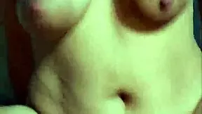 asian pinay mommy knows how to ride with skill and confidence